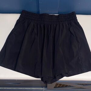 Vuori Women's Black Villa Athletic Shorts